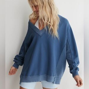 Aerie Women’s Vacay Every Day V Neck Sweatshirt, Marbled Blue, Size: L